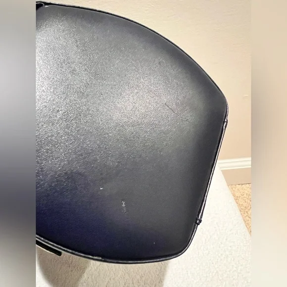 🧿💙 Givenchy Top handle handbag 🧿💙 - Picture 11 of 17